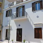 Апартаменты Downtown Selinus Bright With Courtyard
